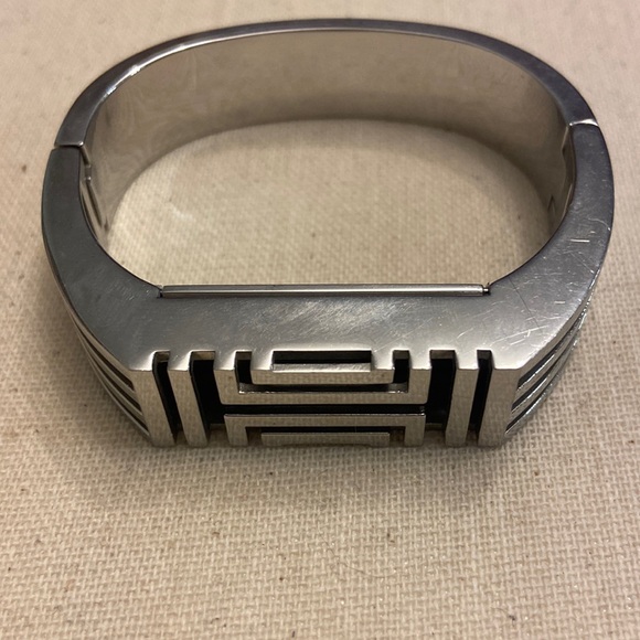 Tory Burch fitbit flex bands - Picture 6 of 10